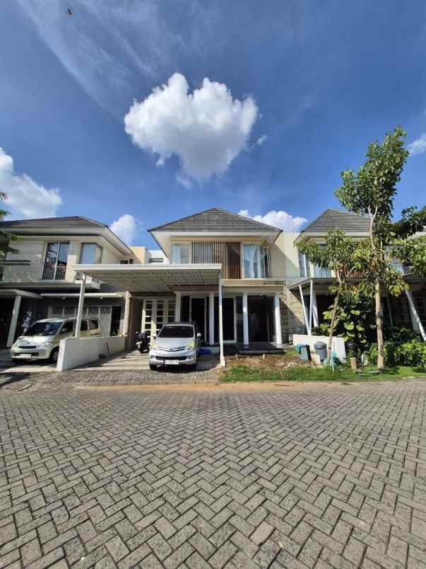 dijual rumah green lake wiyung type kaldera