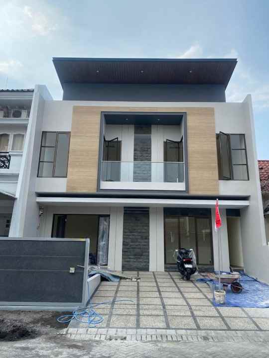 dijual rumah international village