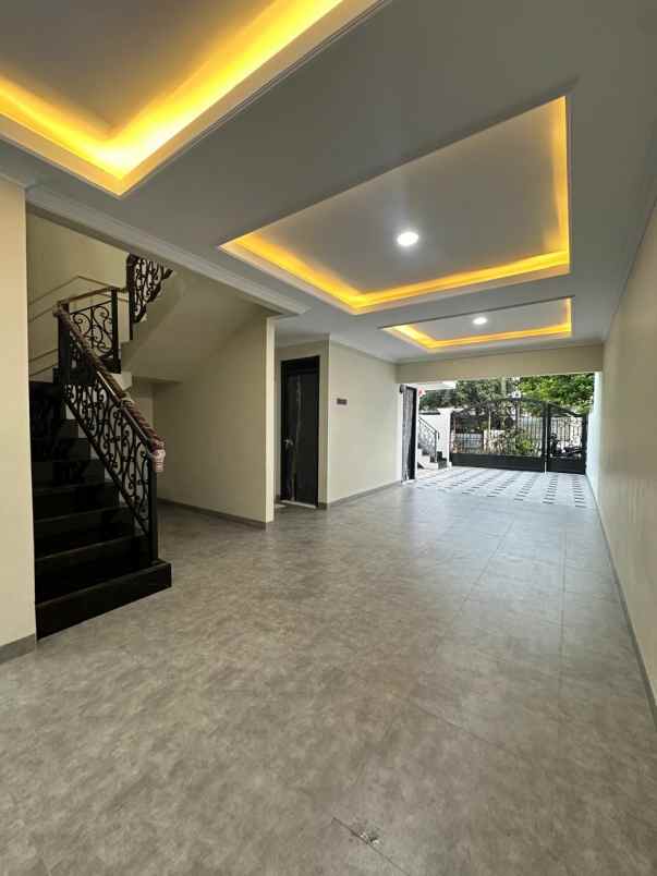 dijual rumah jagakarsa jakarta selatan