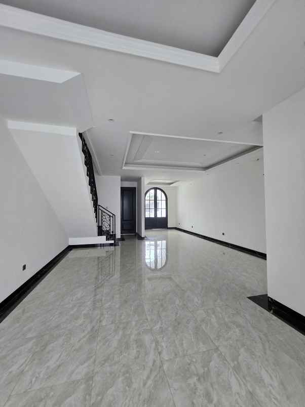 dijual rumah jagakarsa jakarta selatan