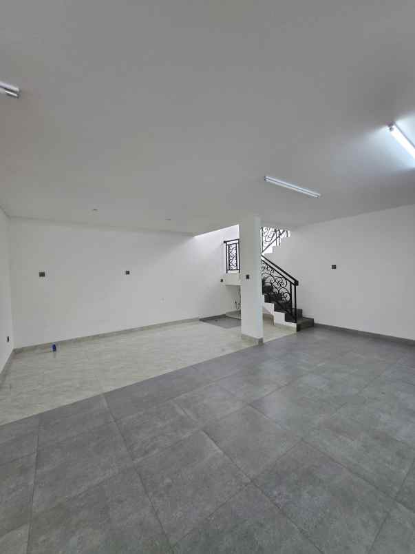 dijual rumah jagakarsa jakarta selatan