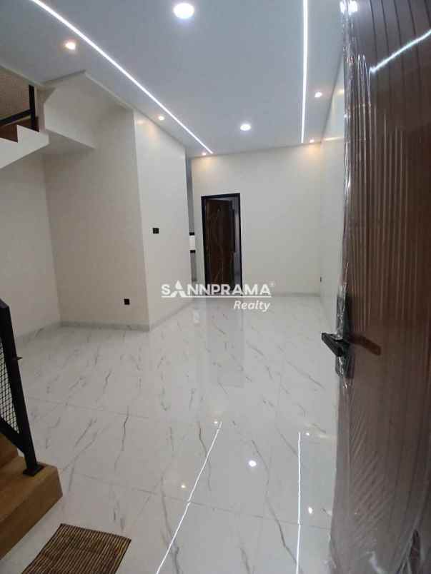 dijual rumah jagakarsa jaksel