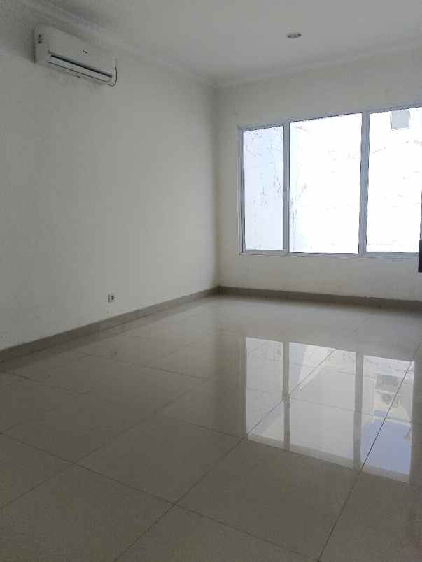 dijual rumah jakarta garden city cakung
