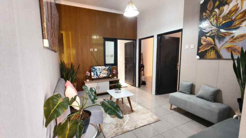 dijual rumah jalan imogiri barat
