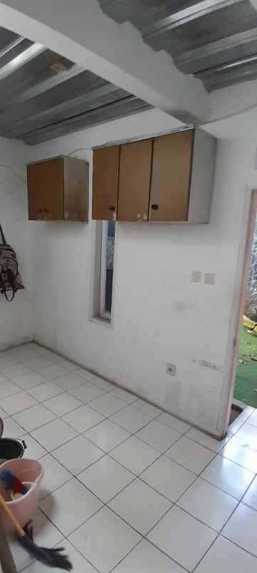 dijual rumah jalan mitra lestari iv