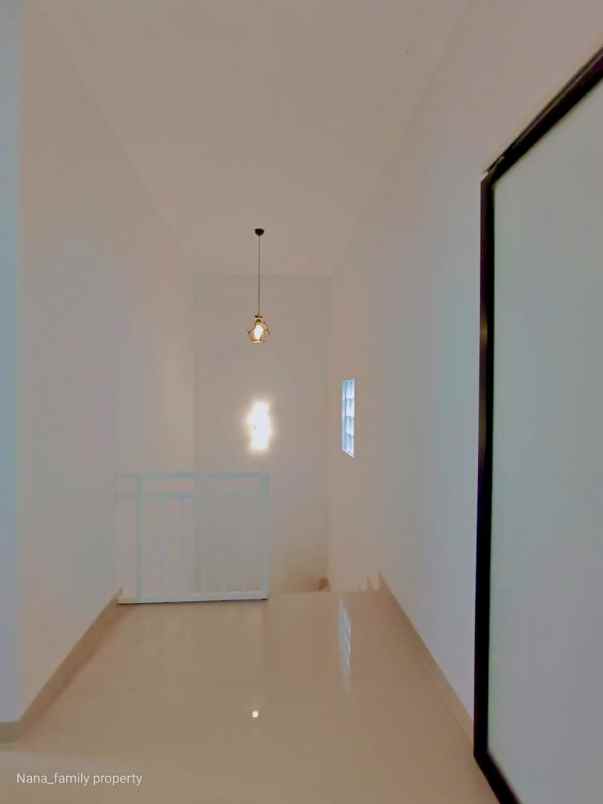 dijual rumah jalan raya beruang bintaro