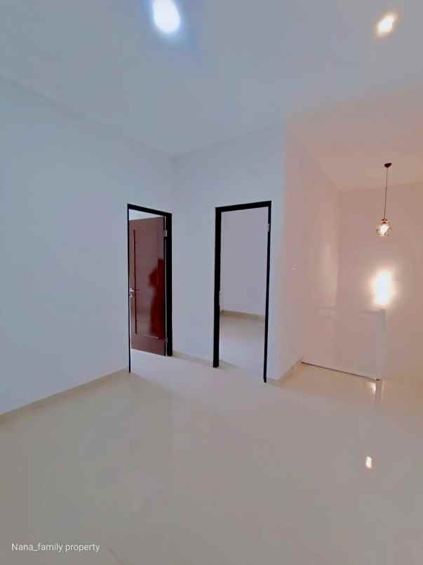 dijual rumah jalan raya beruang bintaro