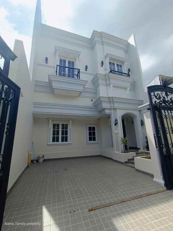 dijual rumah jalan raya joglo kembangan