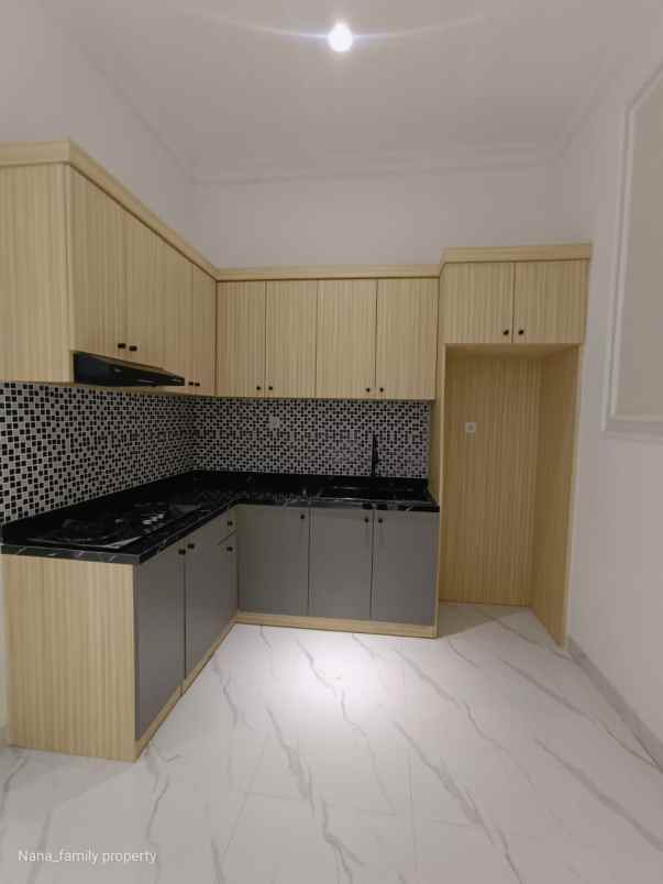 dijual rumah jalan raya joglo kembangan