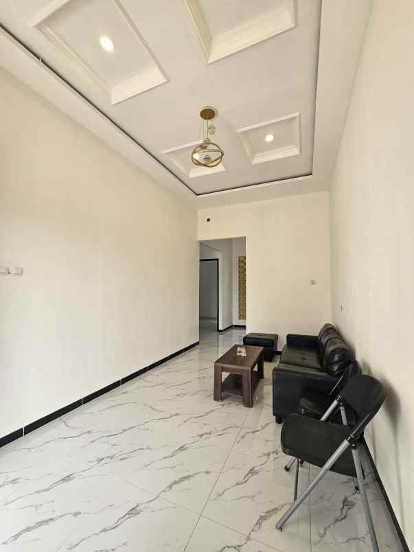 dijual rumah jalan raya sawangan bojongsari