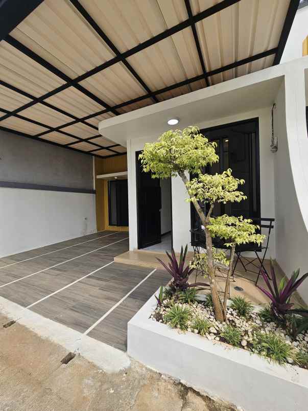 dijual rumah jalan raya sawangan bojongsari
