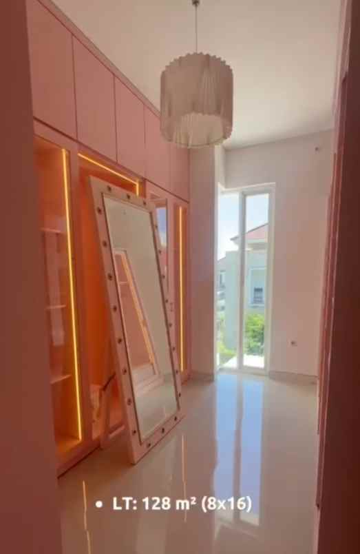 dijual rumah jalan taman puspa raya