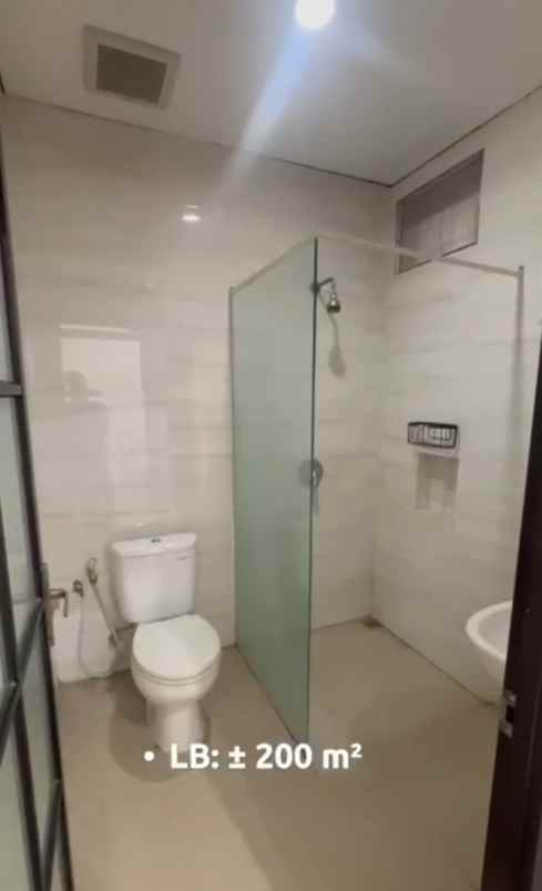 dijual rumah jalan taman puspa raya