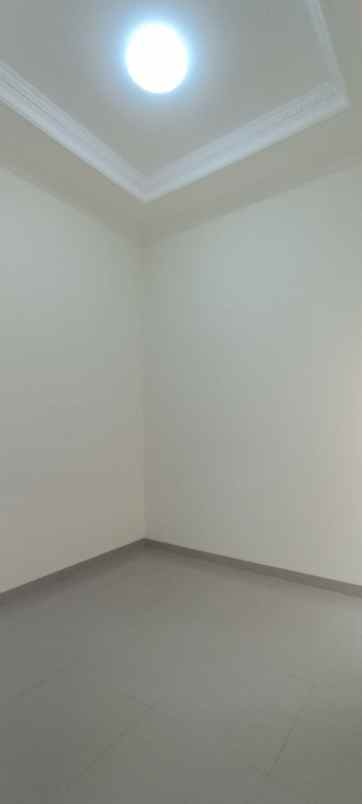 dijual rumah jatibening