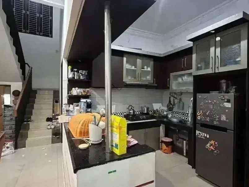 dijual rumah jatibening