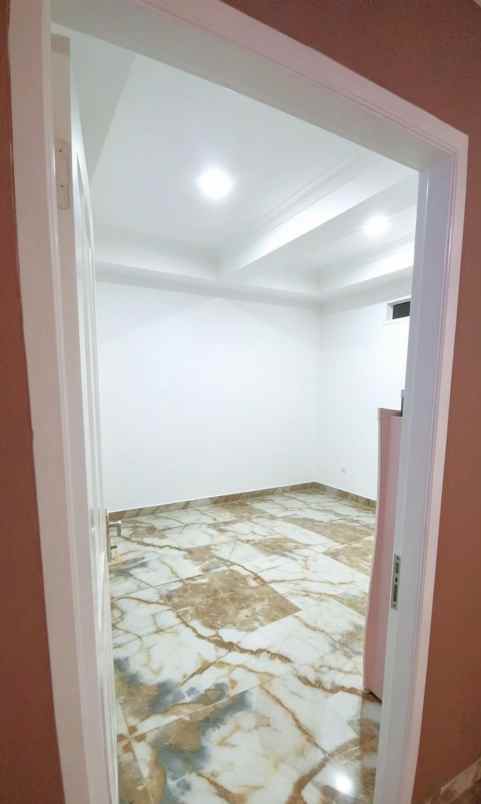 dijual rumah jatibening