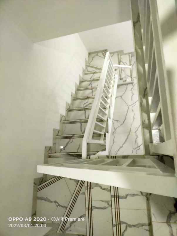 dijual rumah jatibening kota bekasi