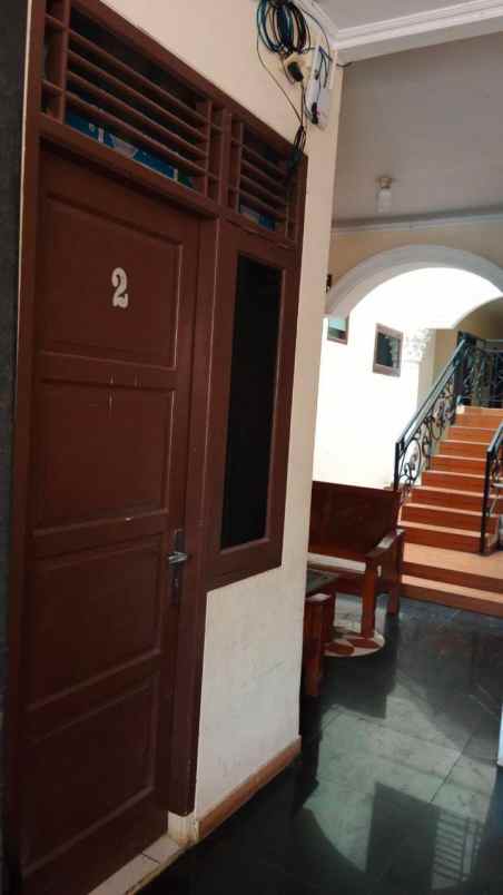 dijual rumah jl bambu apus