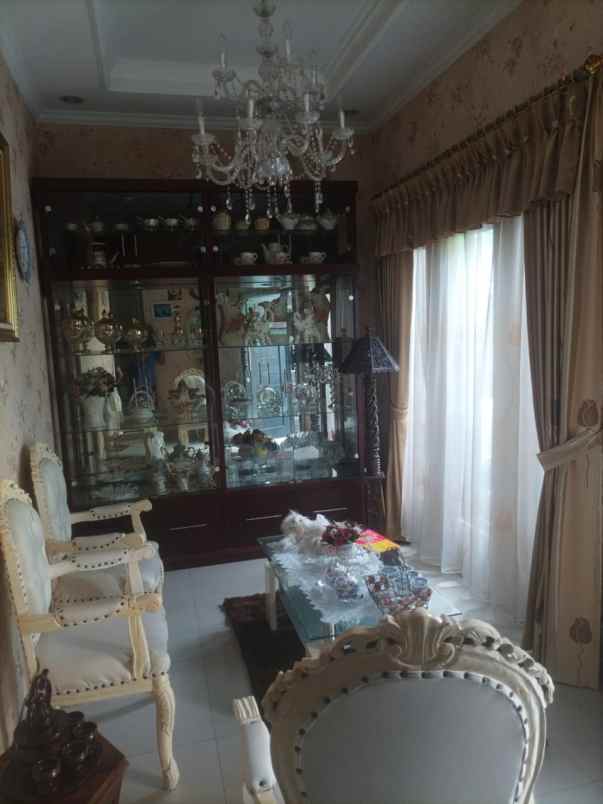 dijual rumah jl condet raya kramat jati