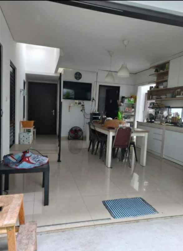 dijual rumah jl duta indah jati makmur