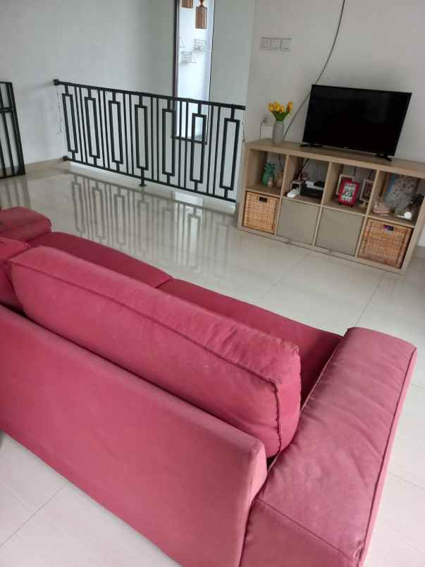 dijual rumah jl duta indah jati makmur