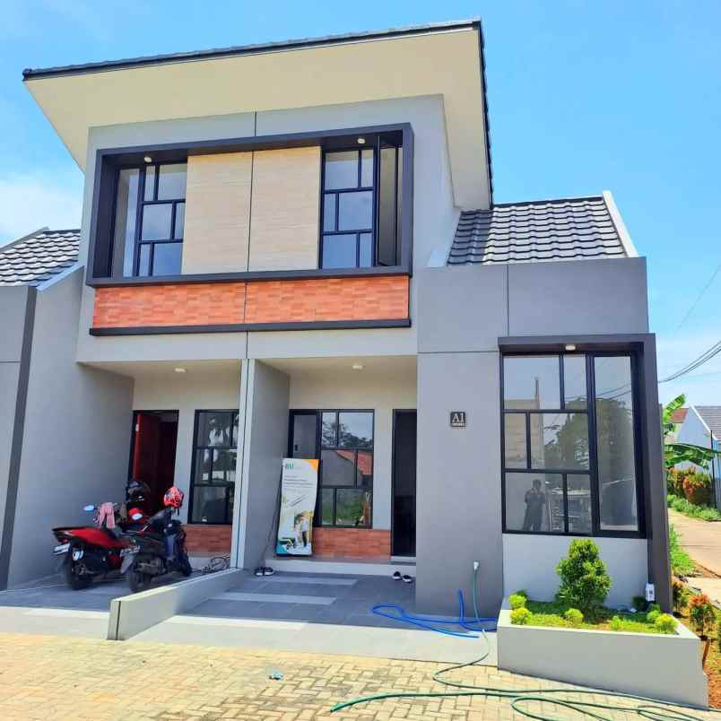 dijual rumah jl haji emba pd petir
