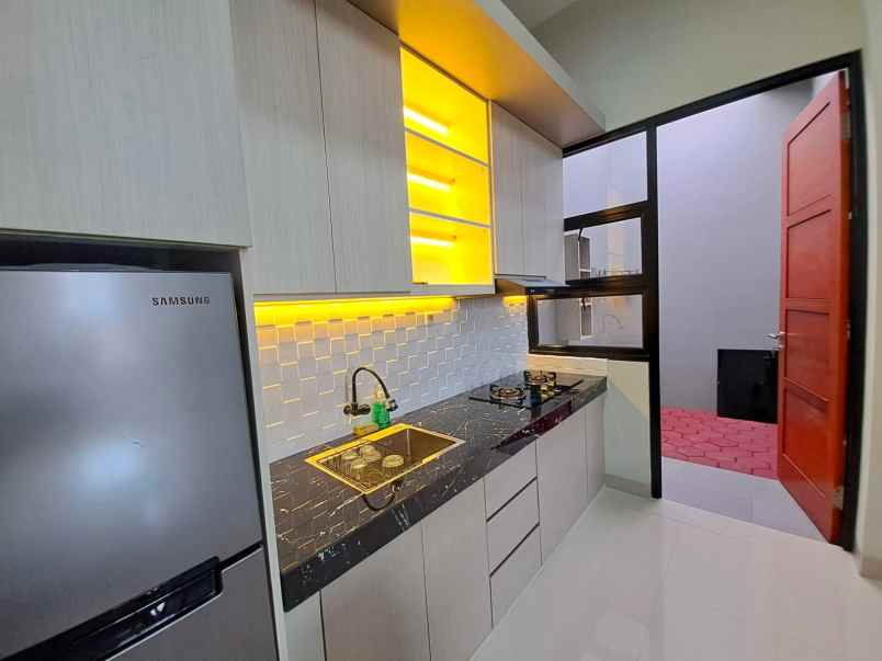 dijual rumah jl haji emba pd petir