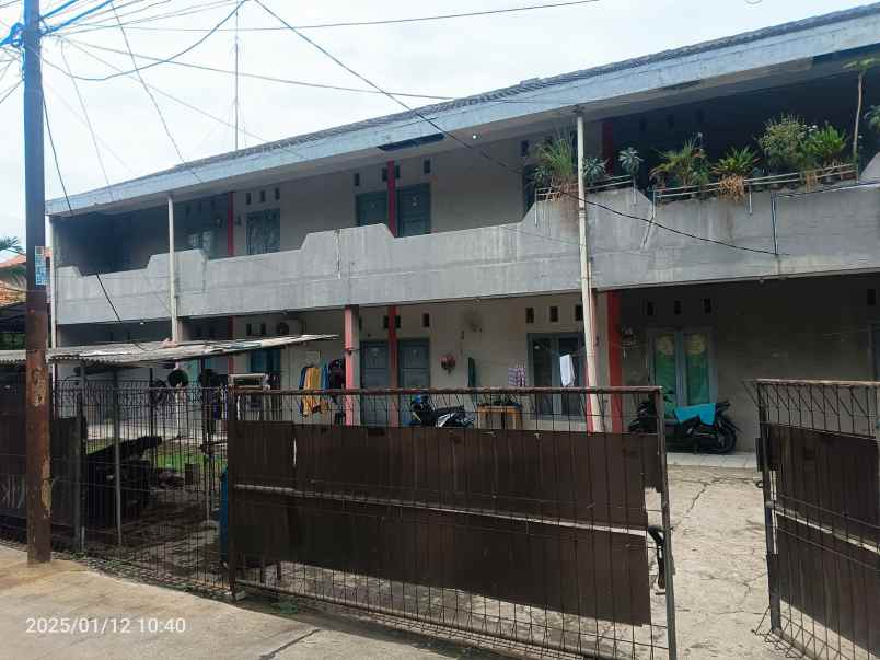 dijual rumah jl jatiwaringin pondok