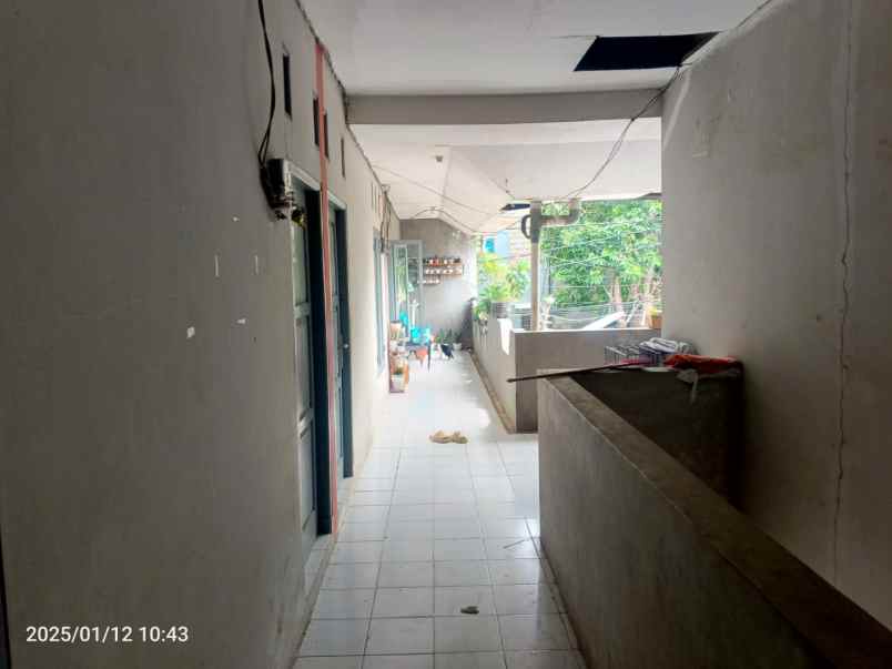 dijual rumah jl jatiwaringin pondok