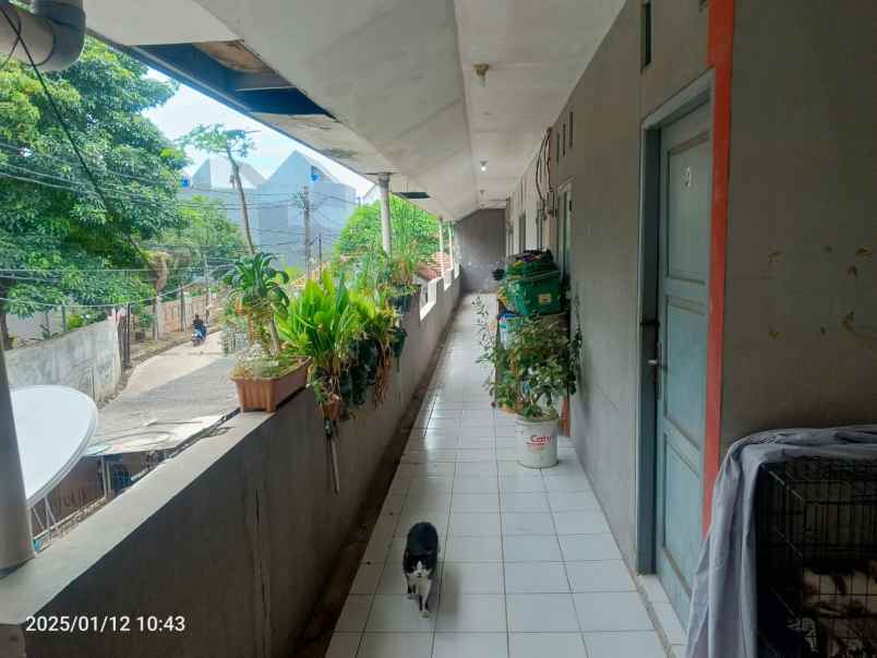 dijual rumah jl jatiwaringin pondok