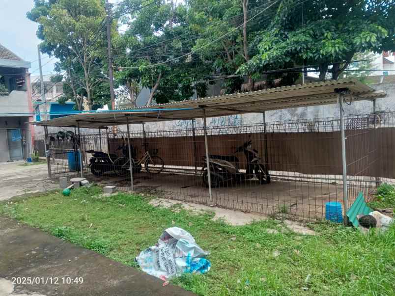 dijual rumah jl jatiwaringin pondok