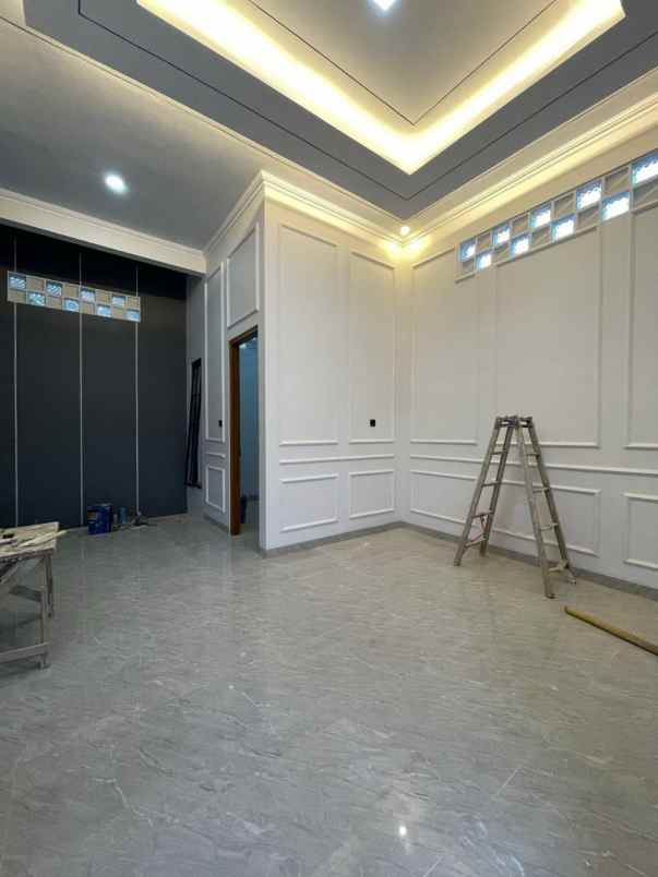 dijual rumah jl kebon agung