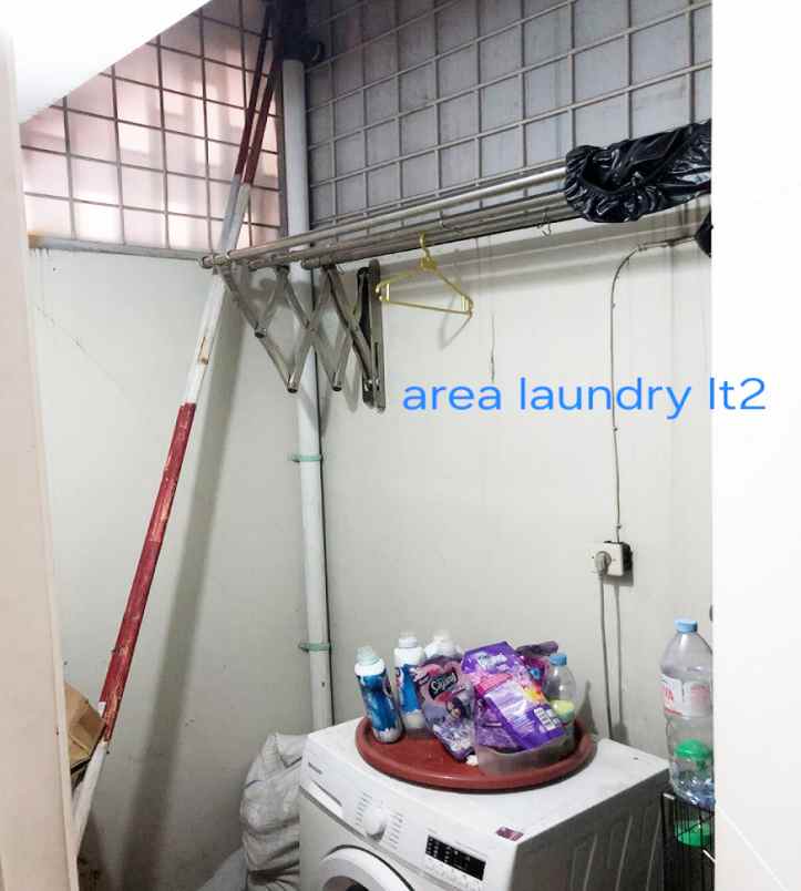 dijual rumah jl kiara payung barat ii