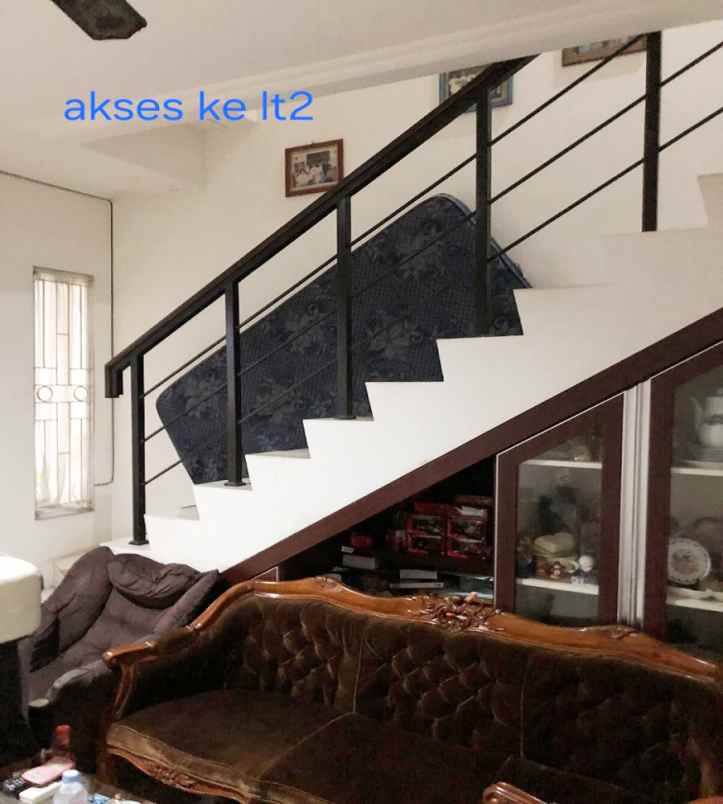 dijual rumah jl kiara payung barat ii