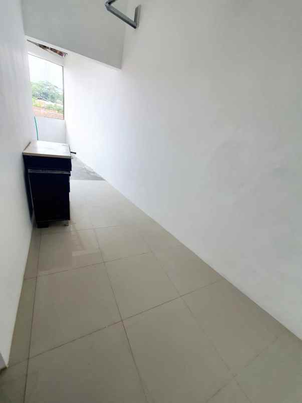 dijual rumah jl mashuri kalibogor