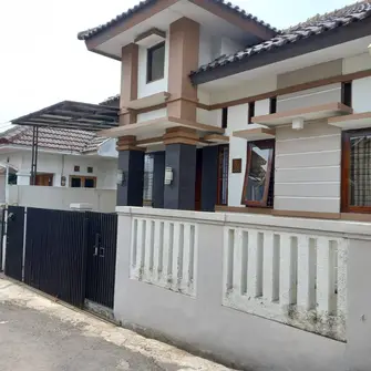 dijual rumah jl padasuka cimahi