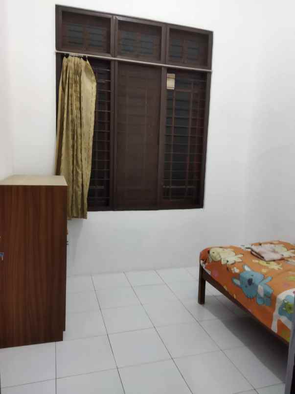 dijual rumah jl padi utara xiii blok j