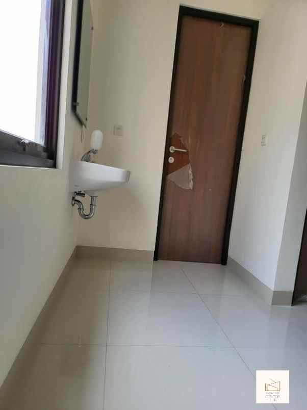 dijual rumah jl pasteur