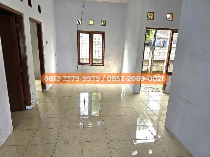 dijual rumah jl perum saphire regency