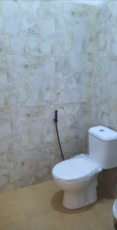 dijual rumah jl perumahan citra kebun mas