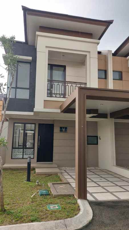 dijual rumah jl podomoropark buah batu