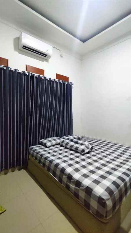 dijual rumah jl pondok kacang barat