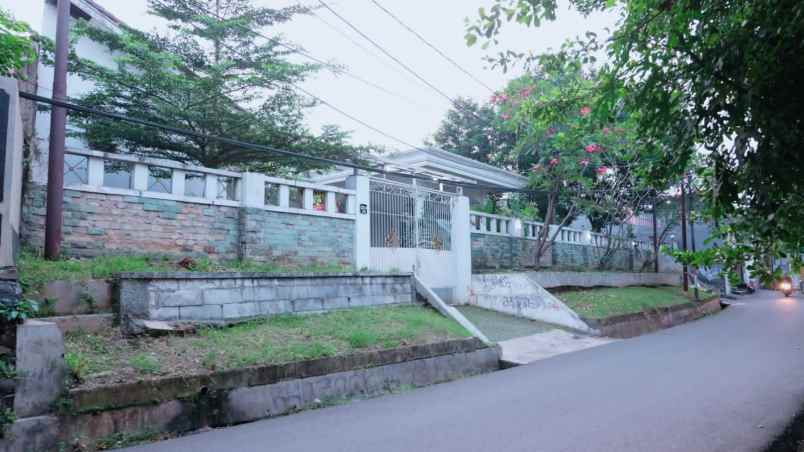 dijual rumah jl pondok kelapa raya kec
