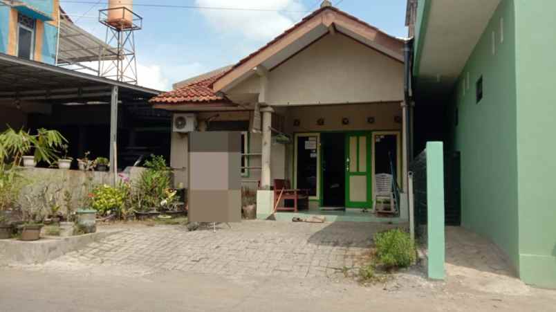 dijual rumah jl raden patah