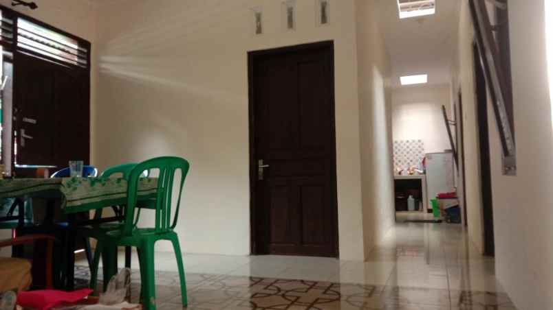 dijual rumah jl raden patah
