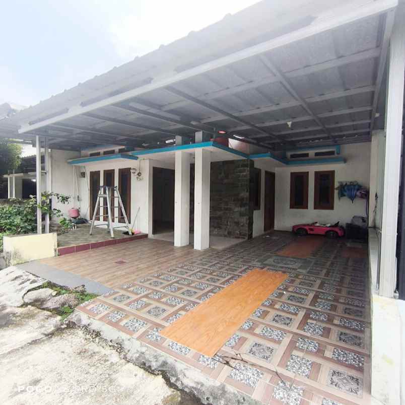 dijual rumah jl raya kenanga kel
