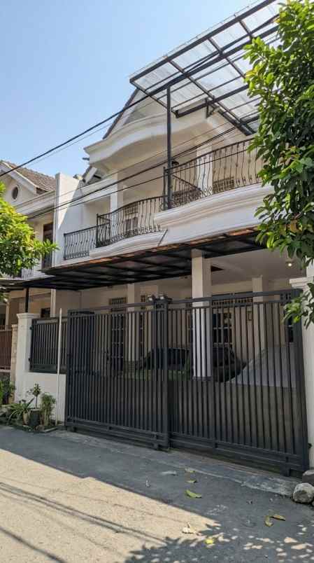 dijual rumah jl santunan jaya