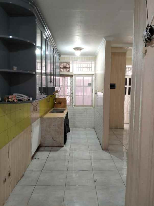 dijual rumah jl santunan jaya