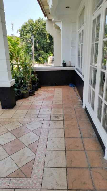dijual rumah jl santunan jaya