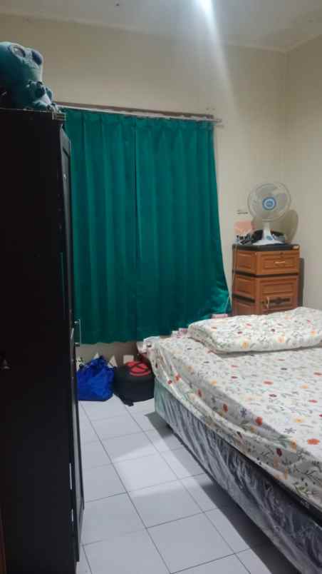 dijual rumah jl senam indah antapani